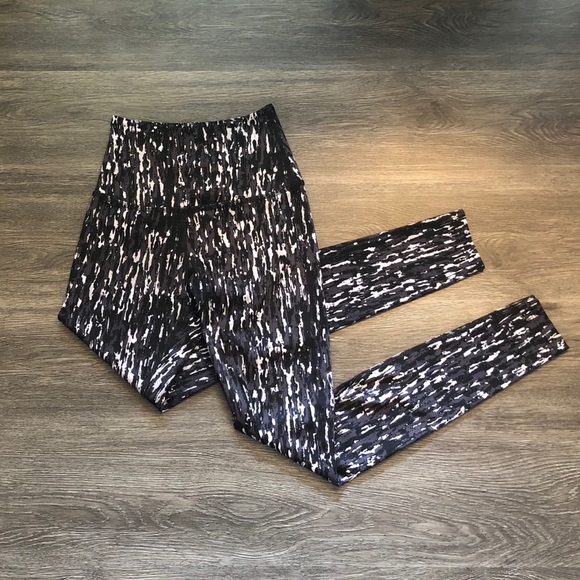 Beyond Yoga Leggings - Picture 1 of 5